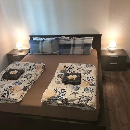 01 Stuttgart Holiday Bagian luar foto