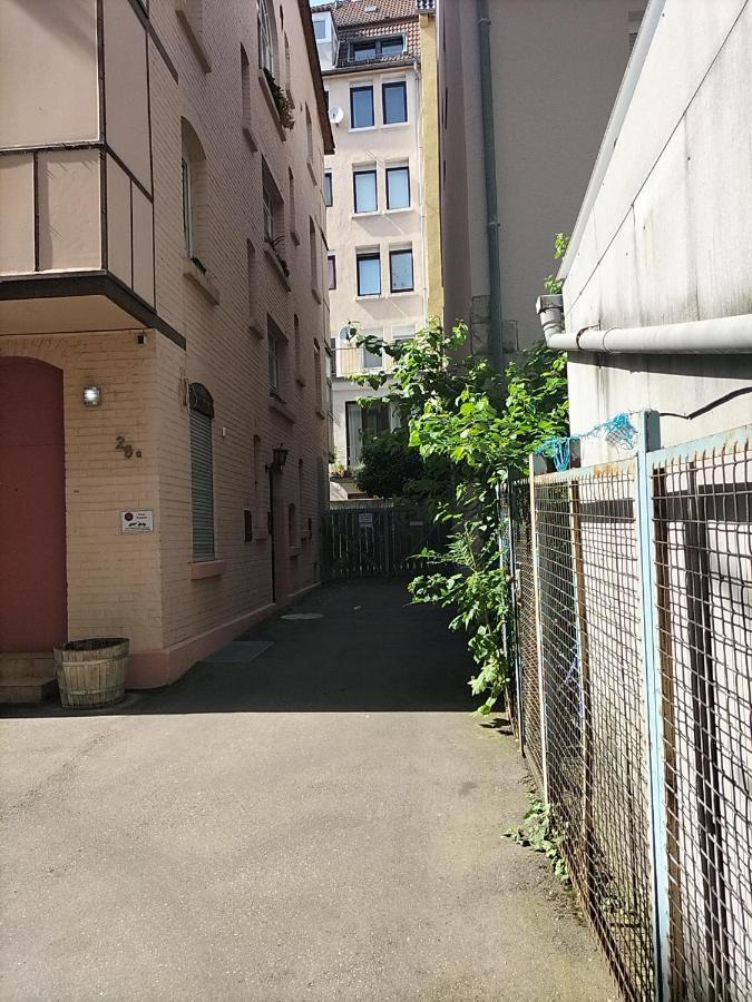 01 Stuttgart Holiday Bagian luar foto